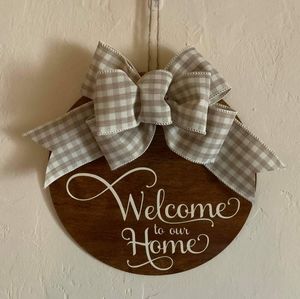 Welcome Home Round Wooden Hang Piece